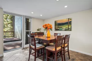 Photo #5: 1013583 Listing