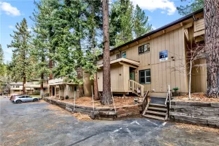 Photo #3: 1013611 Listing