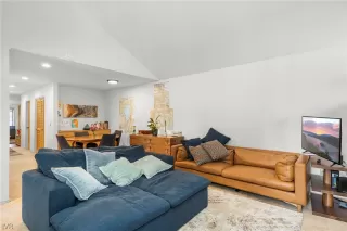 Photo #6: 1013645 Listing 