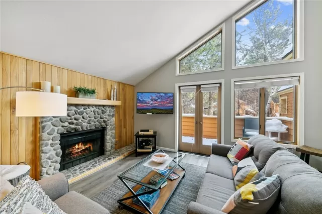 MLS: 1013658 Condo For Sale