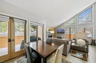 Photo #4: 1013658 Listing