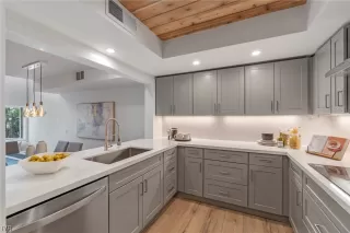 Photo #1: 1013672 Listing