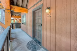 Photo #1: 1013696 Listing