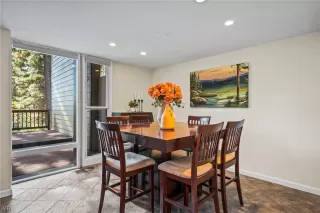 Photo #4: 1013731 Listing