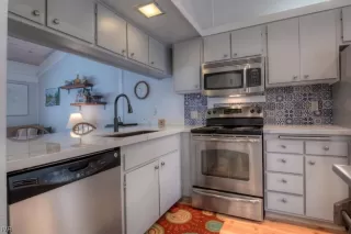 Photo #3: 1013735 Listing 