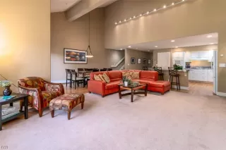 Photo #2: 1013736 Listing 