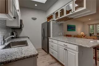 Photo #5: 1013801 Listing 