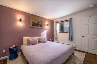 Photo #6: 1013812 Listing