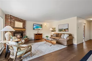 Photo #1: 1013813 Listing