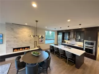 Photo #5: 1013816 Listing 