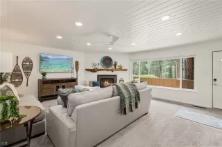 Photo #1: 1013820 Listing 