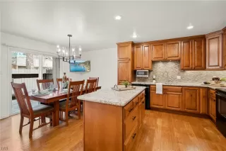 Photo #4: 1013820 Listing 