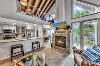 Photo #1: 1013823 Listing