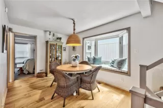 Photo #6: 1013823 Listing