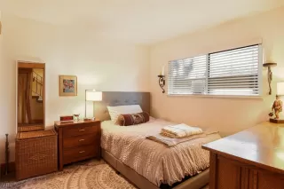 Photo #4: 1013828 Listing 