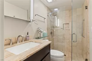 Photo #5: 1013866 Listing 