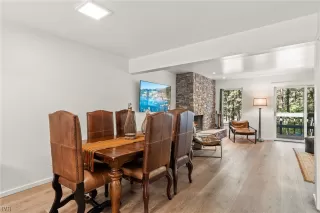 Photo #6: 1013877 Listing