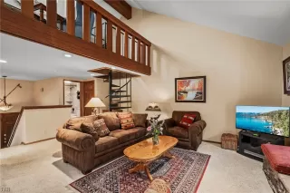 Photo #3: 1013918 Listing 