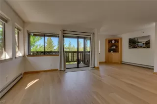 Photo #3: 1013952 Listing