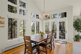 Photo #5: 1013971 Listing