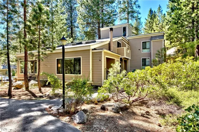 MLS: 1014000 Condo For Sale