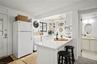 Photo #4: 1014085 Listing 