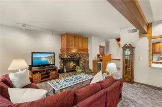 Photo #3: 1014100 Listing