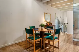 Photo #6: 1014112 Listing 