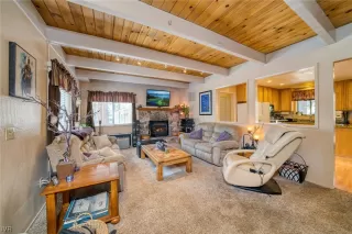 More Details about MLS # 1014183 : 865 PEEPSIGHT COURT 3