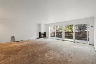 Photo #2: 1014194 Listing