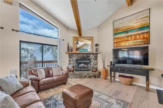 Photo #1: 1014238 Listing