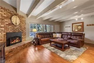 Photo #1: 1015261 Listing