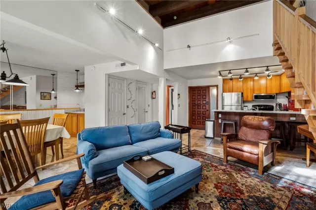 MLS: 1015278 Condo For Sale