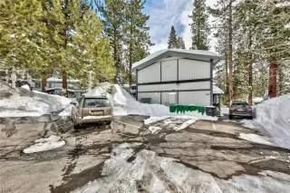 Photo #6: 1015285 Listing