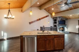 Photo #2: 1015312 Listing 