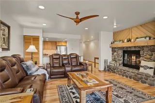 Photo #3: 1015348 Listing