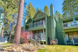 You might also be interested in 999 LAKESHORE