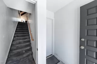 Photo #3: 1015401 Listing