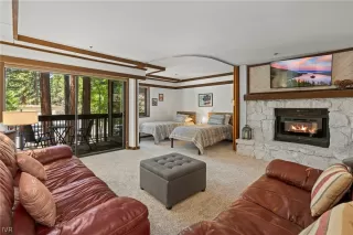 More Details about MLS # 1015436 : 333 SKI WAY 254