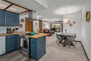 Photo #5: 1015436 Listing 