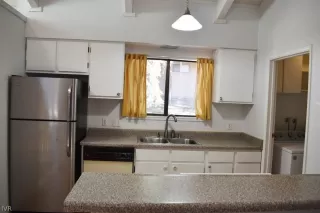 Photo #5: 1015477 Listing 