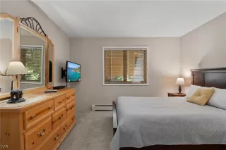 Photo #6: 1015553 Listing