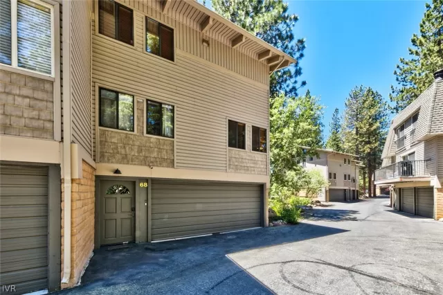 MLS: 1015573 Condo For Sale