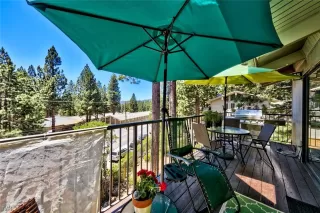 Photo #6: 1015573 Listing