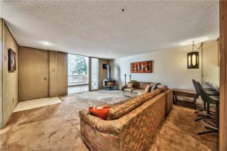 Photo #3: 1015596 Listing