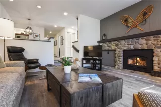 Photo #5: 1015615 Listing