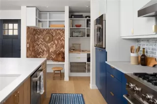 Photo #1: 1015623 Listing