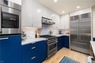 Photo #3: 1015623 Listing