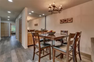 Photo #6: 1015685 Listing