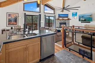 Photo #2: 1016746 Listing